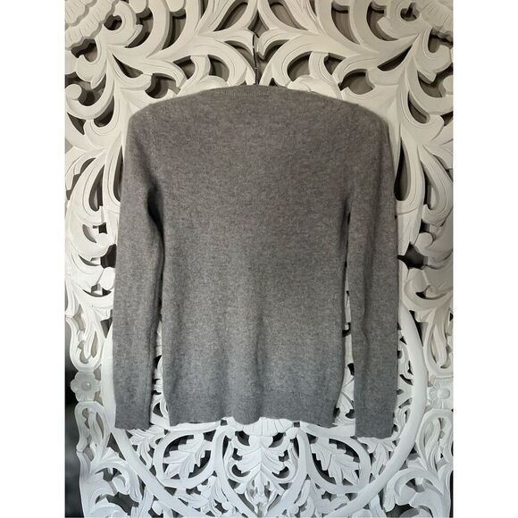 Grey Cashmere V-neck Sweater - Picture 5 of 9
